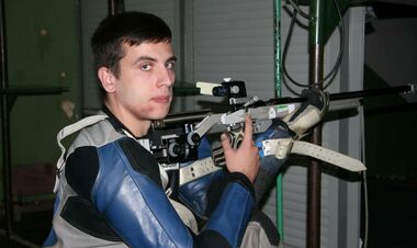Побеждал олимпийского призера. На войне погиб титулованный стрелок