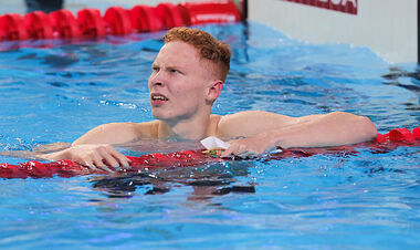 Никита Шеремет стал чемпионом мира 2025 по плаванию среди юниоров