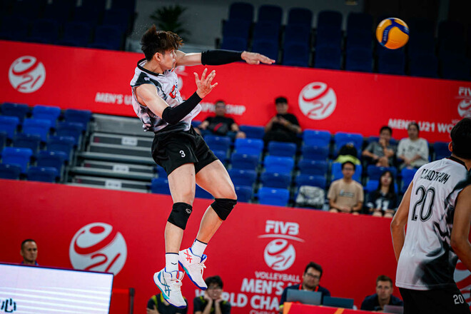 Второй игровой день чемпионата мира U21 стартовал с тай-брейка