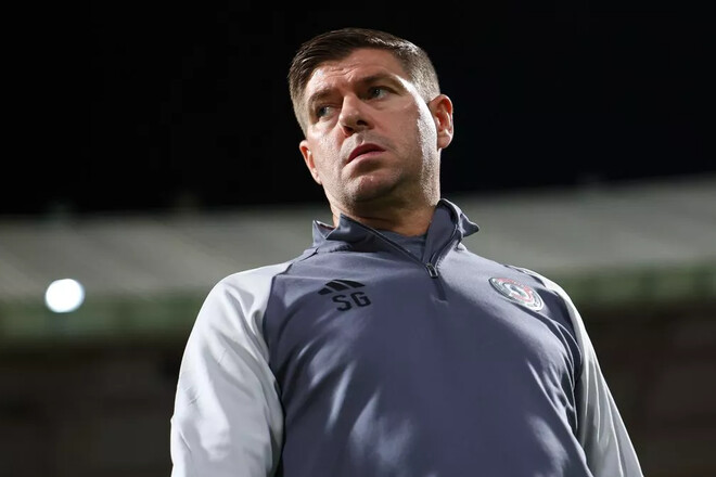 Джеррард назвал трех игроков, которым Беллингем пока не ровня