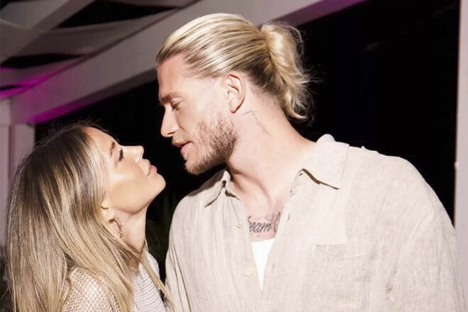 ФОТО. Футбольна журналістка одягла сексуальний наряд на 2-річчя доньки