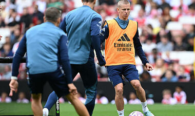 «Он должен это сделать». Легенда Арсенала дал совет Зинченко