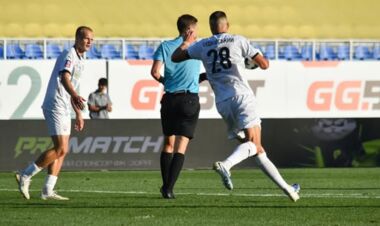 В 1/32 финала Кубка Украины играют Черноморец и Заря. Стартовые составы