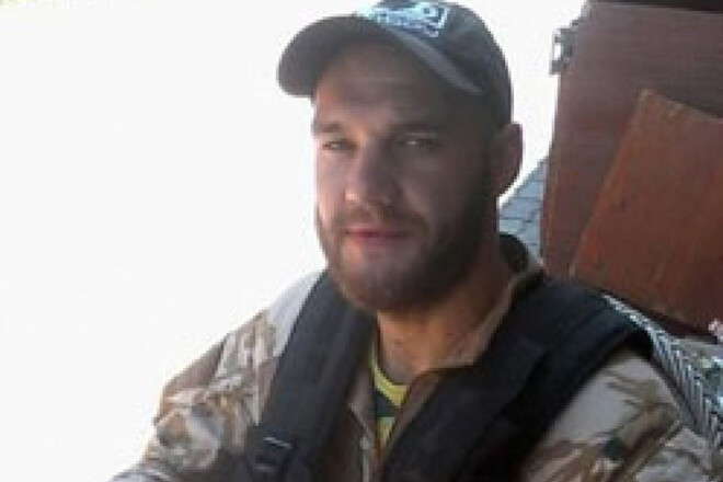 Склоним головы. Легендарный фанат погиб за Украину в 2014, папа – в 2022