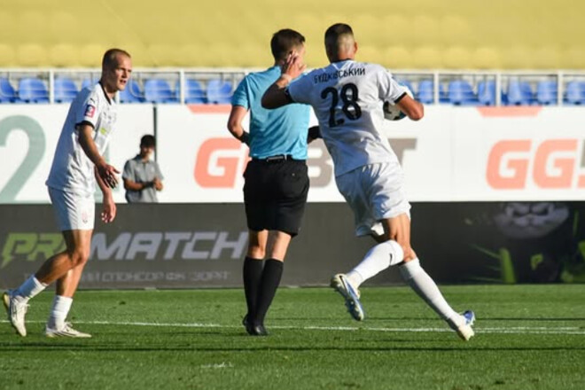 В 1/32 финала Кубка Украины играют Черноморец и Заря. Стартовые составы