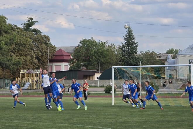 Коростень/Агро-Нива и Верес проводят матч Кубка Украины. Стартовые составы