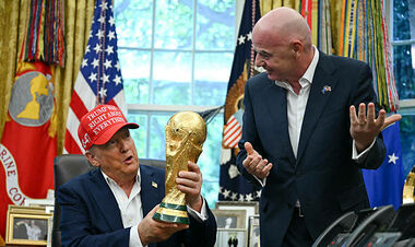 Трамп собрался пригласить путина на ЧМ-2026: «Он меня уважает»