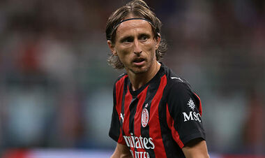 Дебют Модрича, возвращение Аллегри. Милан сенсационно проиграл в Серии А