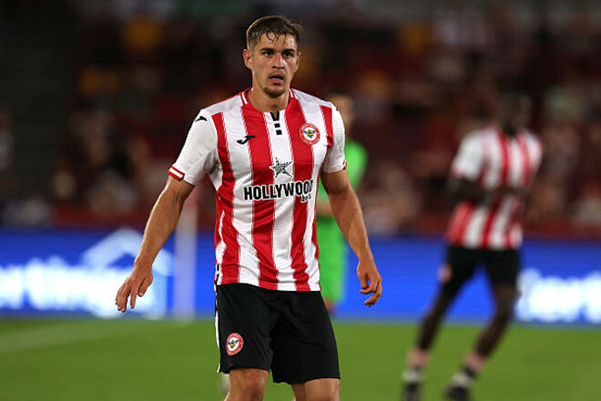 Сыграет ли Ярмолюк? Известны составы на матч Брентфорд – Астон Вилла