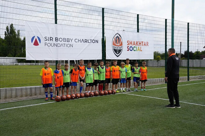 Легенда МЮ після смерті залишив гроші на допомогу дітям в Україні