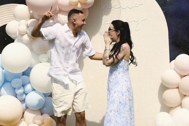 ФОТО. В семье футболиста Кривбасса ожидается пополнение