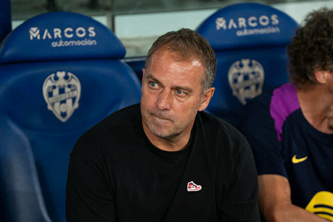 «Неочевидно». Флик высказался о назначенном пенальти в ворота Барселоны