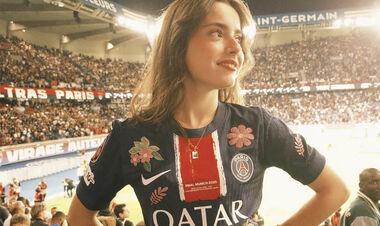 ФОТО. Красуня! Дівчина одноклубника Забарного підкорила Парк де Пренс