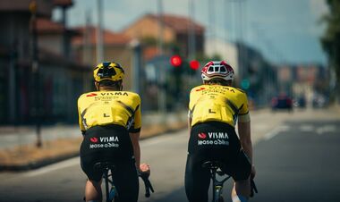 Вуэльта Испании 2025. У команды Visma Lease a Bike украли велосипеды