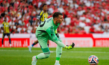 Ноттингем Форест ведет переговоры по вратарю, которого сватают в Динамо