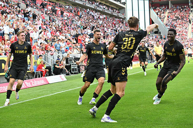 Кельн начал новый сезон Бундеслиги с победы