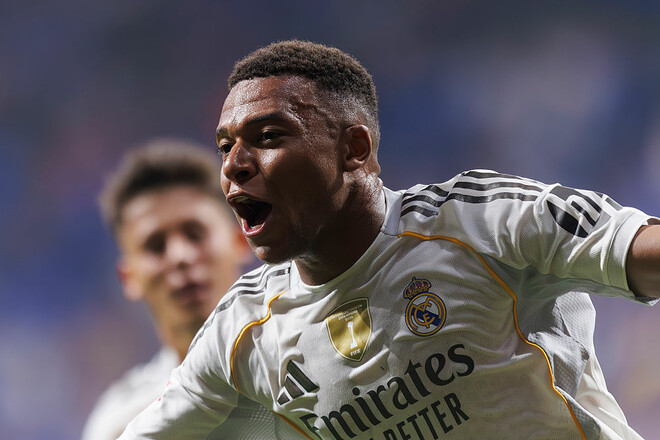 Разгром Жироны, конфуз ЮКСА в Кубке Украины, дубль Мбаппе за Реал