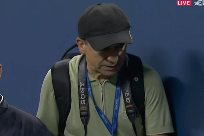 Фотографа, який вийшов на корт під час матчу US Open, позбавили акредитації