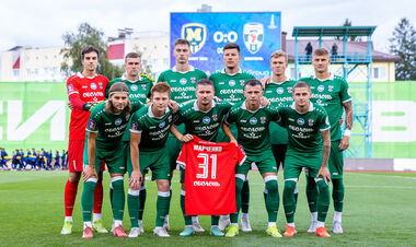 Игроки Оболони перед кубковым матчем поддержали травмированного партнера