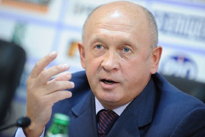 Бывший наставник сборной Украины завершил карьеру из-за войны