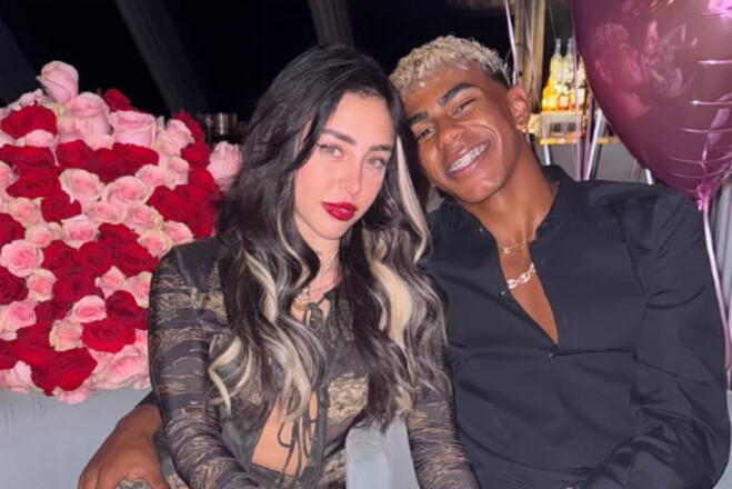 ФОТО. Ямаль впервые показал всем свою новую девушку