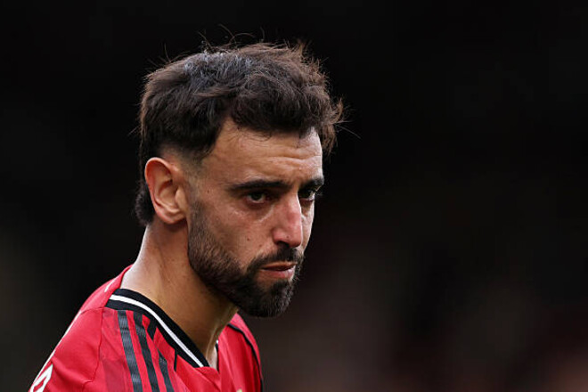 Бруну Фернандеш не реализовал пятый пенальти в АПЛ