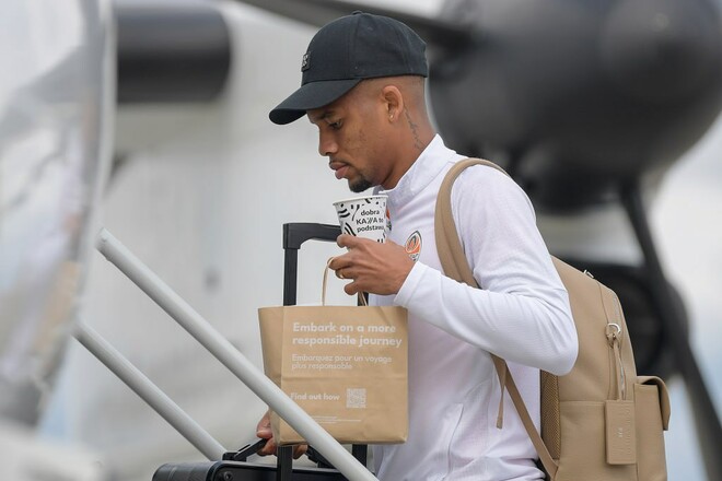 ФОТО. Шахтар прибув до Женеви на матч Ліги конференцій із клубом Серветт