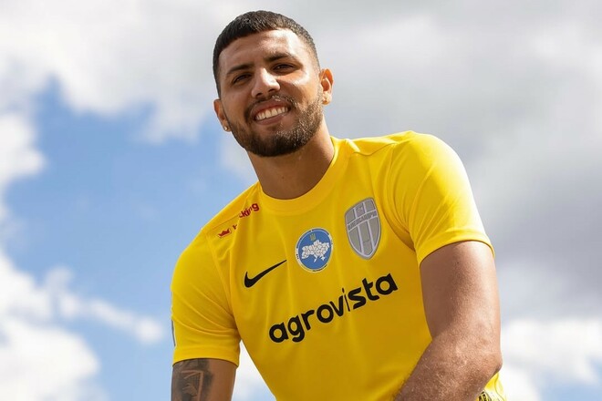 ОФІЦІЙНО. Олександрія підписала контракт з 24-річним легіонером