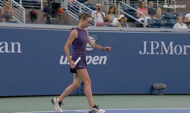 Photo. Switoine has broken the racket after a annoying defeat on US OPEN 2025