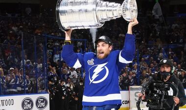 Титулований чеський захисник вирушив із НХЛ до Швейцарії