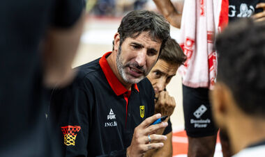 Головного тренера топ-збірної госпіталізували перед стартом Євробаскета