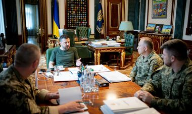 Нові правила виїзду чоловіків з України. Зеленський назвав вік