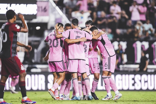 ФОТО. Что именно прислала Барселона своему экс-капитану? Это впечатляет