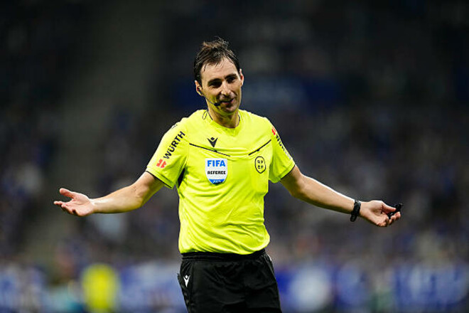 Работал на матчах Реала. Известно, кто рассудит матч Фиорентина – Полесье