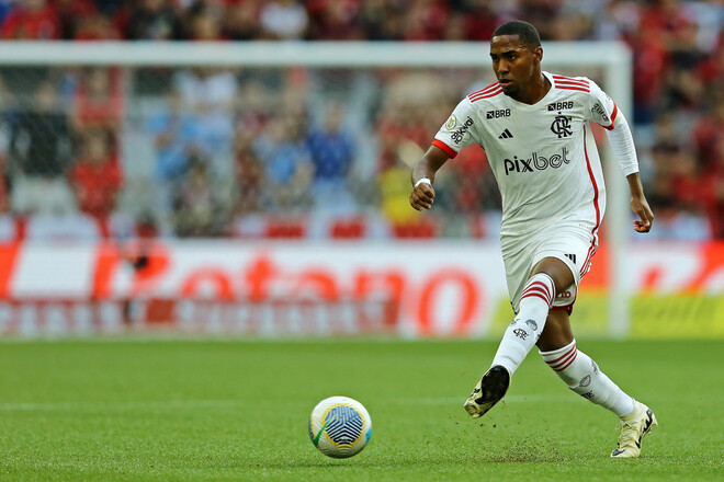 Пиза договорилась о трансфере бразильского гения, которого хотел МЮ