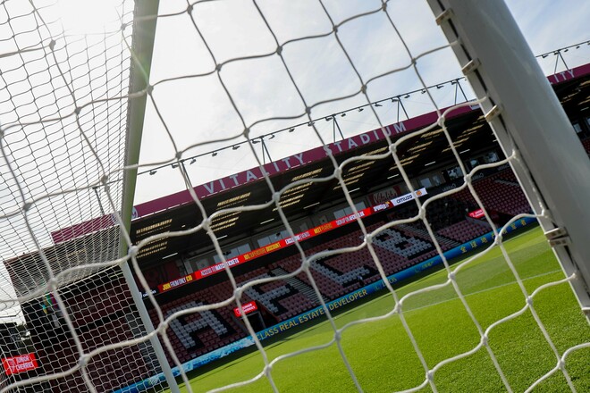 Де Ярмолюк? Брентфорд та Борнмут назвали склади на кубковий матч в Англії