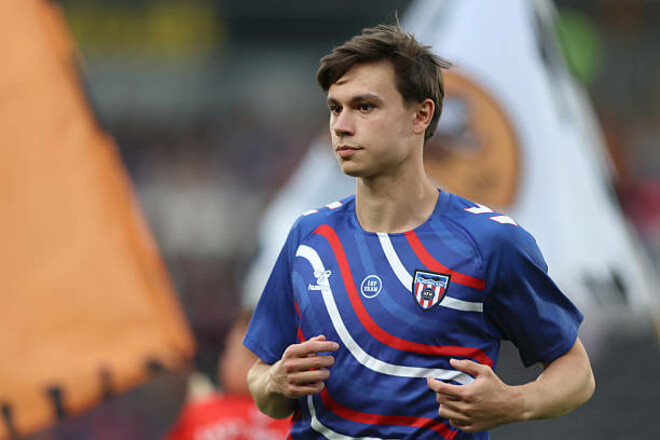 На замене. Украинец впервые попал в заявку на матч Кубка английской лиги