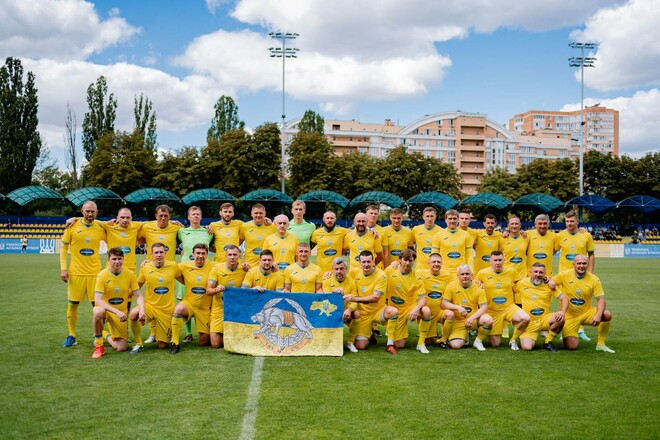 Ветеранская сборная Украины провела матч для поддержки ВСУ