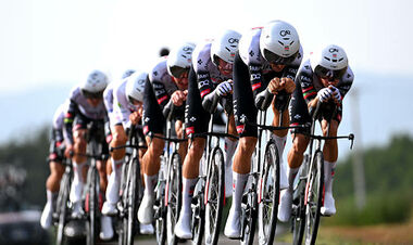 Вуэльта Испании 2025. Командную разделку выиграла UAE Team Emirates - XRG