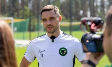 На звезду Полесья и сборной Украины охотится участник КЧМ-2025