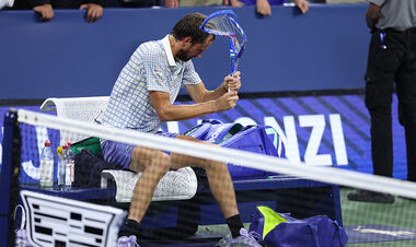 Відомо, яку суму штрафу доведеться заплатити Медведєву за свою поведінку