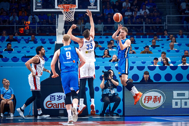 Євробаскет-2025. Сербія не помітила Естонію і здобула розгромну перемогу