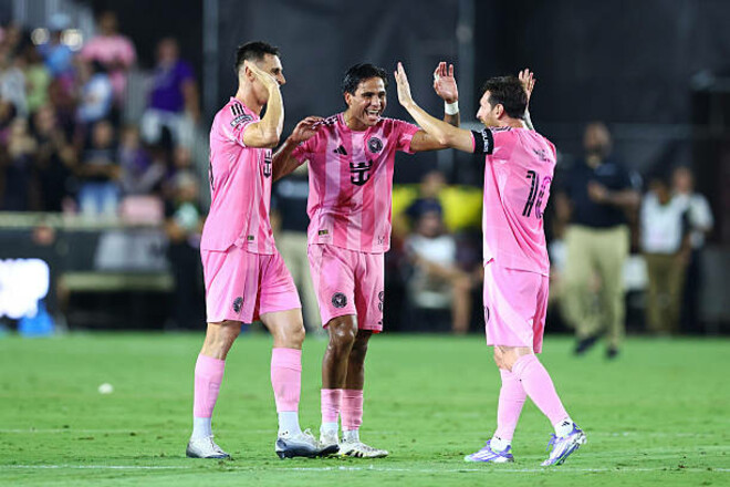 Дубль гения. Лионель Месси вывел Интер Майами в финал Кубка лиг