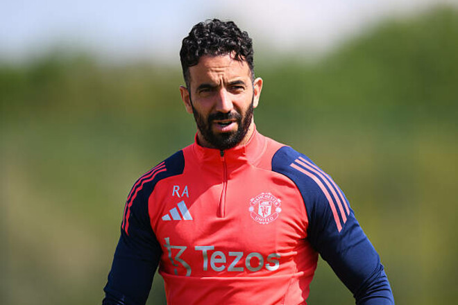 Тренер гранда мог покинуть клуб в январе. Стало известно, почему остался