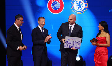 ФОТО. Челси получил уникальную награду во время жеребьевки Лиги чемпионов