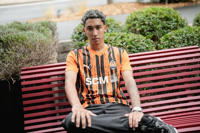 «Я – розумний футболіст». Новачок Шахтаря розповів про себе і мрію в ЛЧ