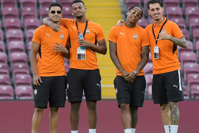 ФОТО. Шахтер прибыл на стадион в Женеве, где сыграет против Серветта