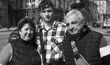 ФОТО. У футболіста клубу УПЛ помер батько. Він був військовим