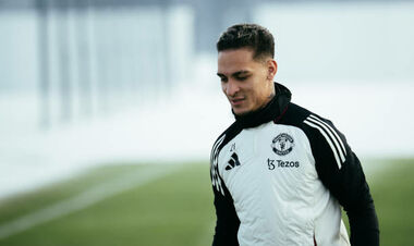 Покинул дом. Вингер Ман Юнайтед с семьей переехал жить в отель