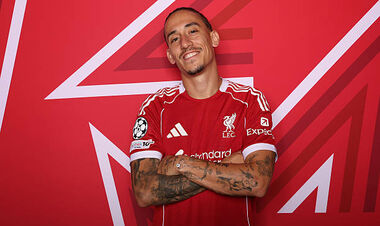 Угоду досягнуто. Ліверпуль погодився віддати захисника до Роми